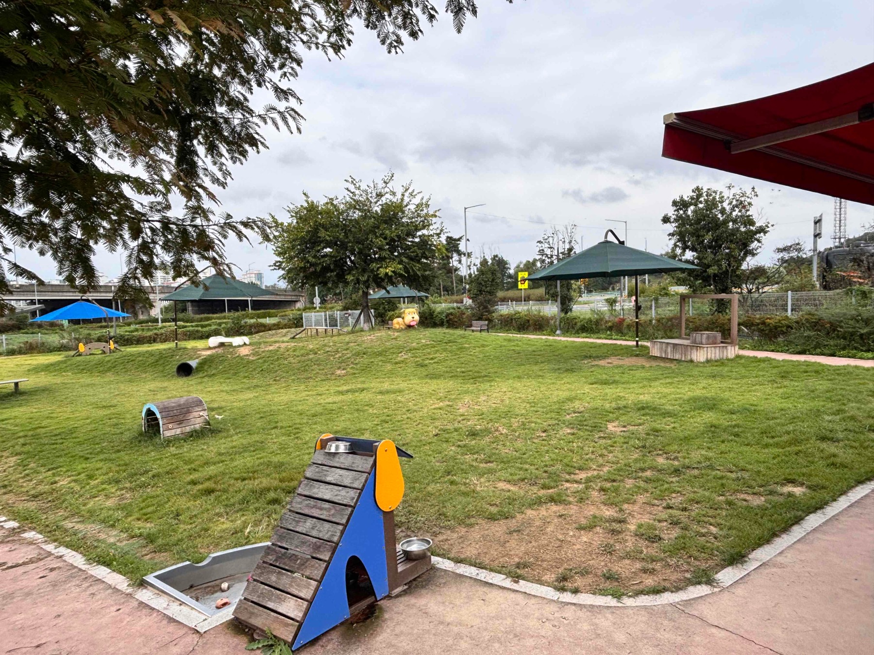 진주휴게소(부산방향)