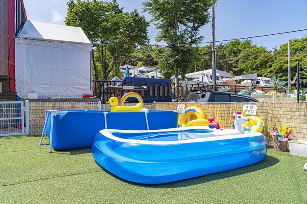 라르고 애견동반펜션 풀빌라