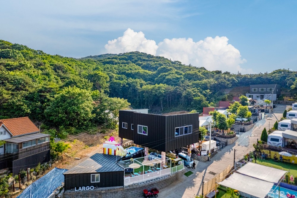 라르고 애견동반펜션 풀빌라